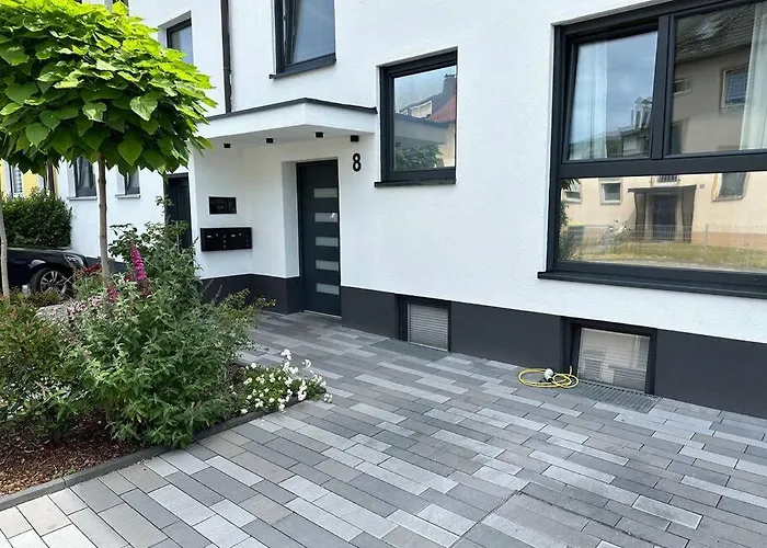 Familienparadis Pool Garten Grill Parkplatz Fitness Tischtennis